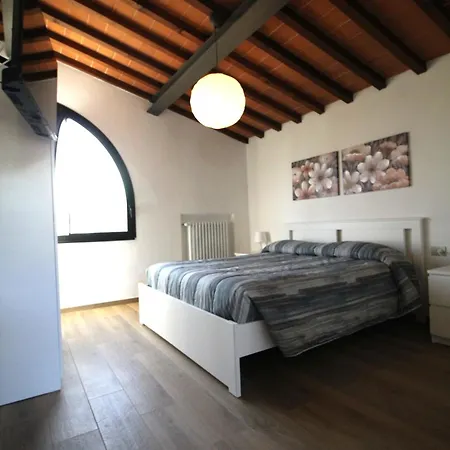 Casa Madrigale *